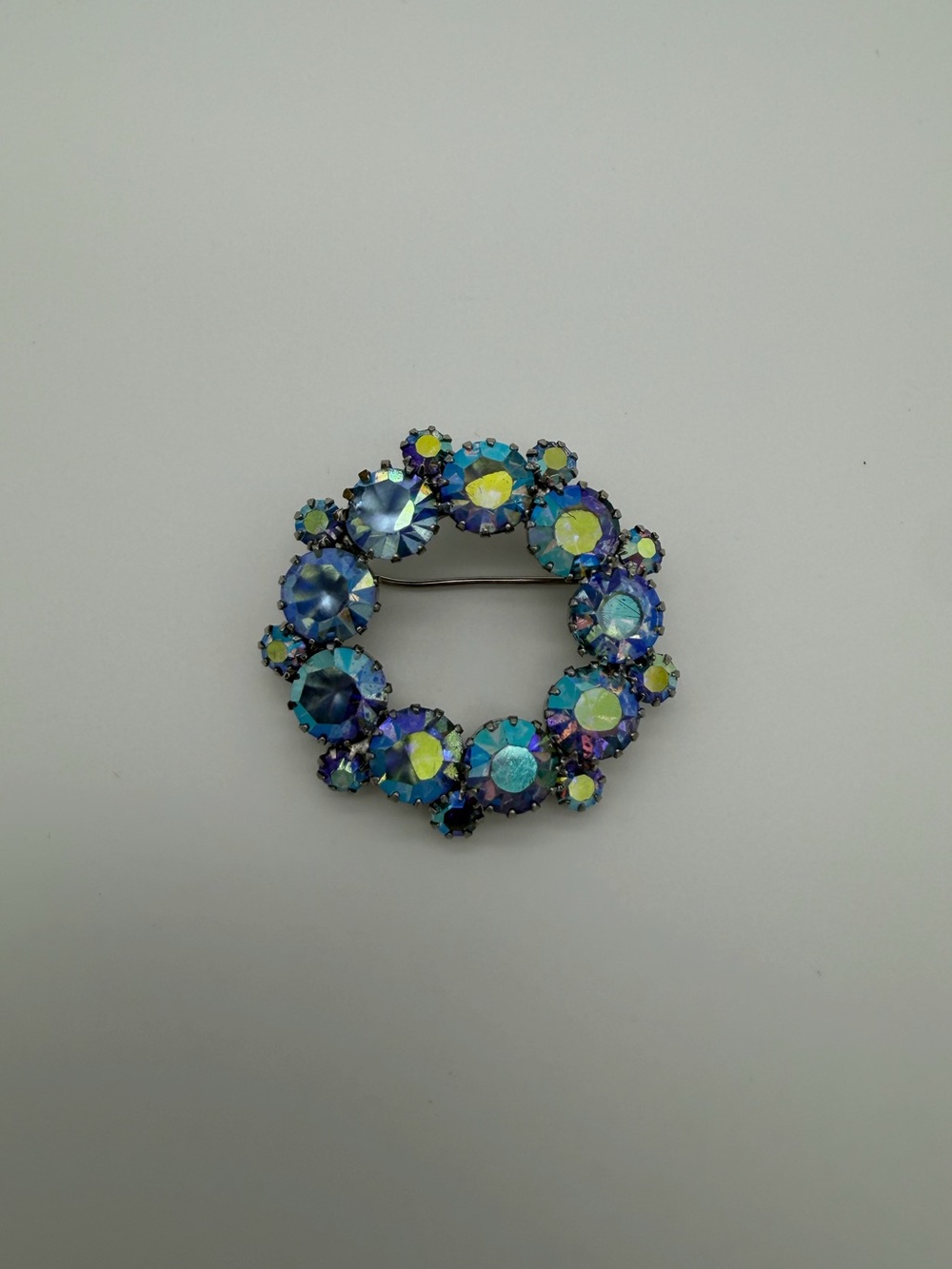 Vintage Aurora Borealis Iridescent Crystal Wreath Brooch